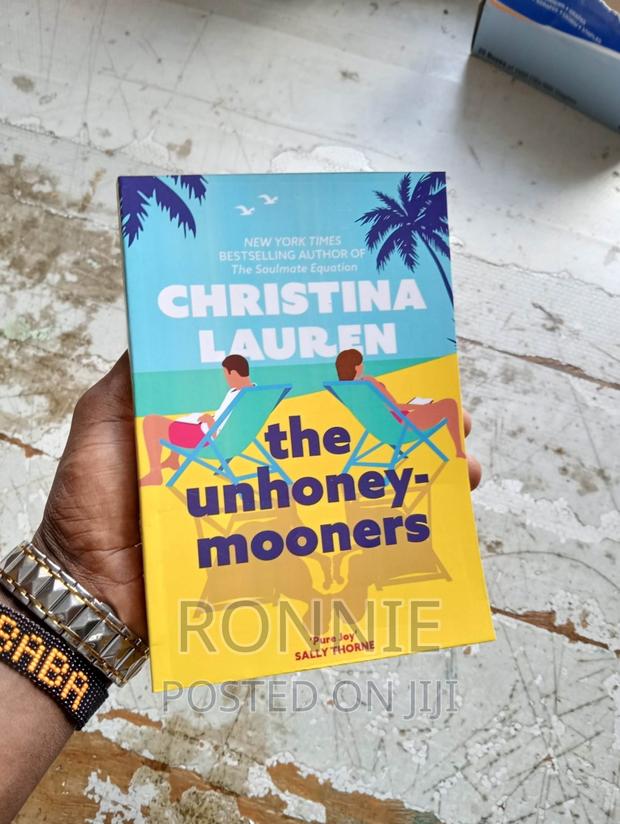 The Unhoneymooners Book by Christina Lauren