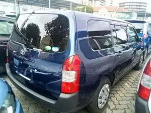 Toyota Succeed 2017 Blue