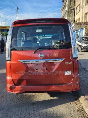 Nissan Serena 2016 Red