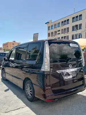 Nissan Serena 2016 Brown