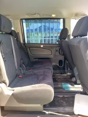 Nissan Serena 2016 Brown