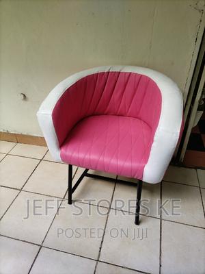 Local Manicure Seat - thumbnail 2