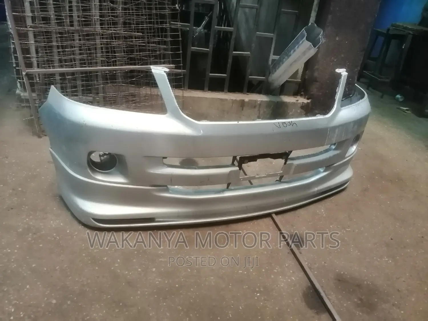Toyota Noah 2002/2003 Front Bumper Shell (Excluding Fogs)