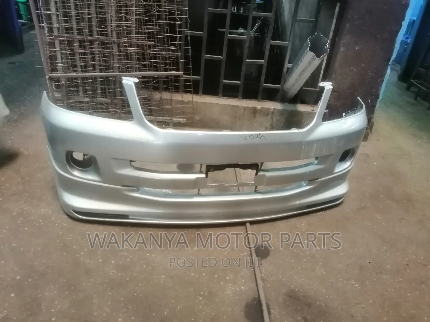 Toyota Noah 2002/2003 Front Bumper Shell (Excluding Fogs)