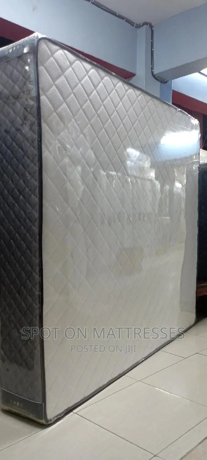 Orthopaedic Spring Mattresses (6*7 12inch, 10years Warranty)