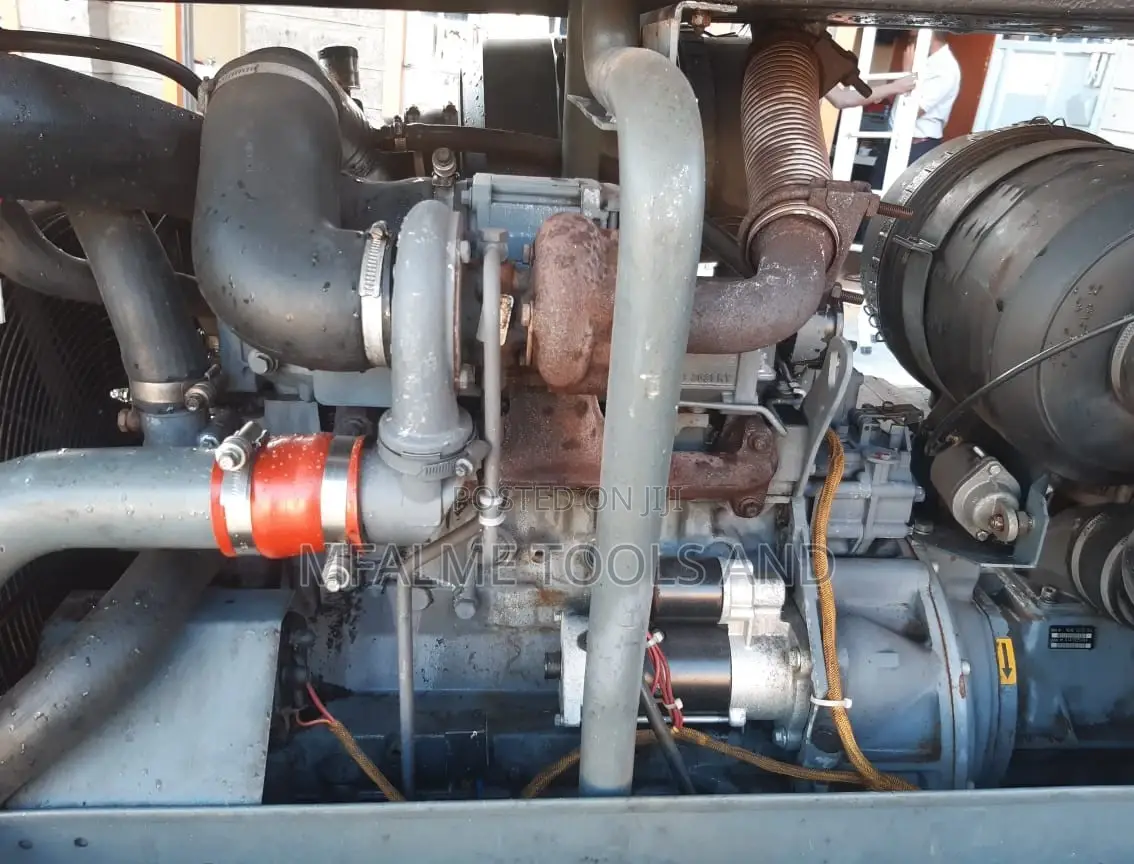Compressor 2004 Atlascopco 4cyl Deutz 400cfm 15bar Max Ex-Uk