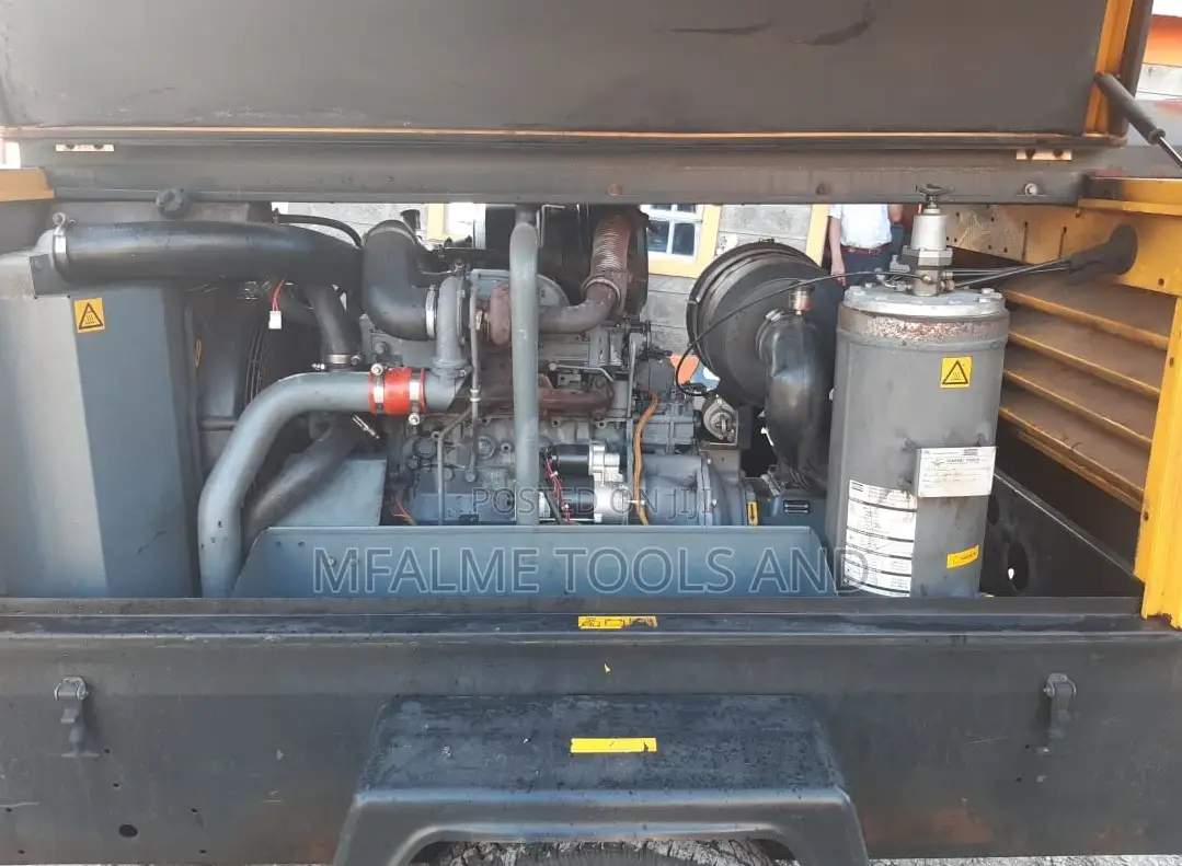 Compressor 2004 Atlascopco 4cyl Deutz 400cfm 15bar Max Ex-Uk