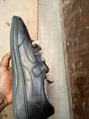 16shool Shoes