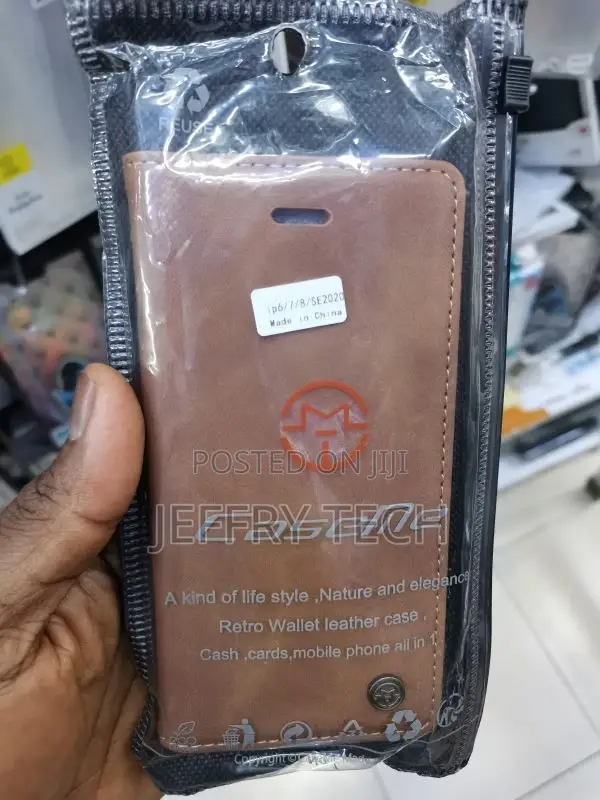 Caseme - iPhone SE / 7 / 6S Leather Case Fli