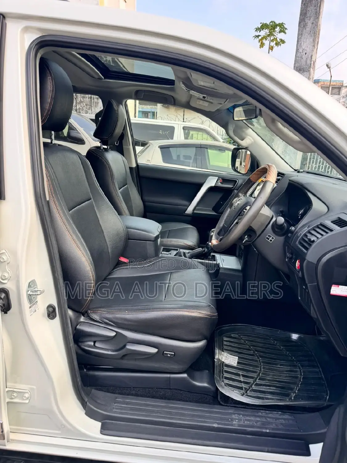 Toyota Land Cruiser Prado 2.7 2018 Pearl