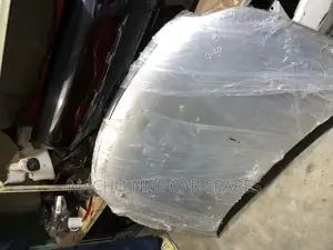 Toyota Premio 260 Bonnet