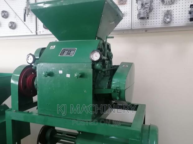 Maize Flour Roller Mill -Quality Assurance With 10hp Motor - thumbnail 3
