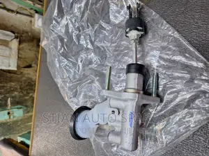 JAPAN Land Cruiser/Hillux Clutch Master Cylinder Up