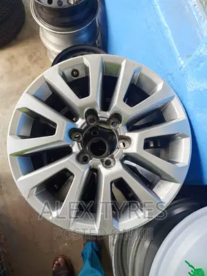 Size 18 Inches TXL Prado Alloy Rims Set