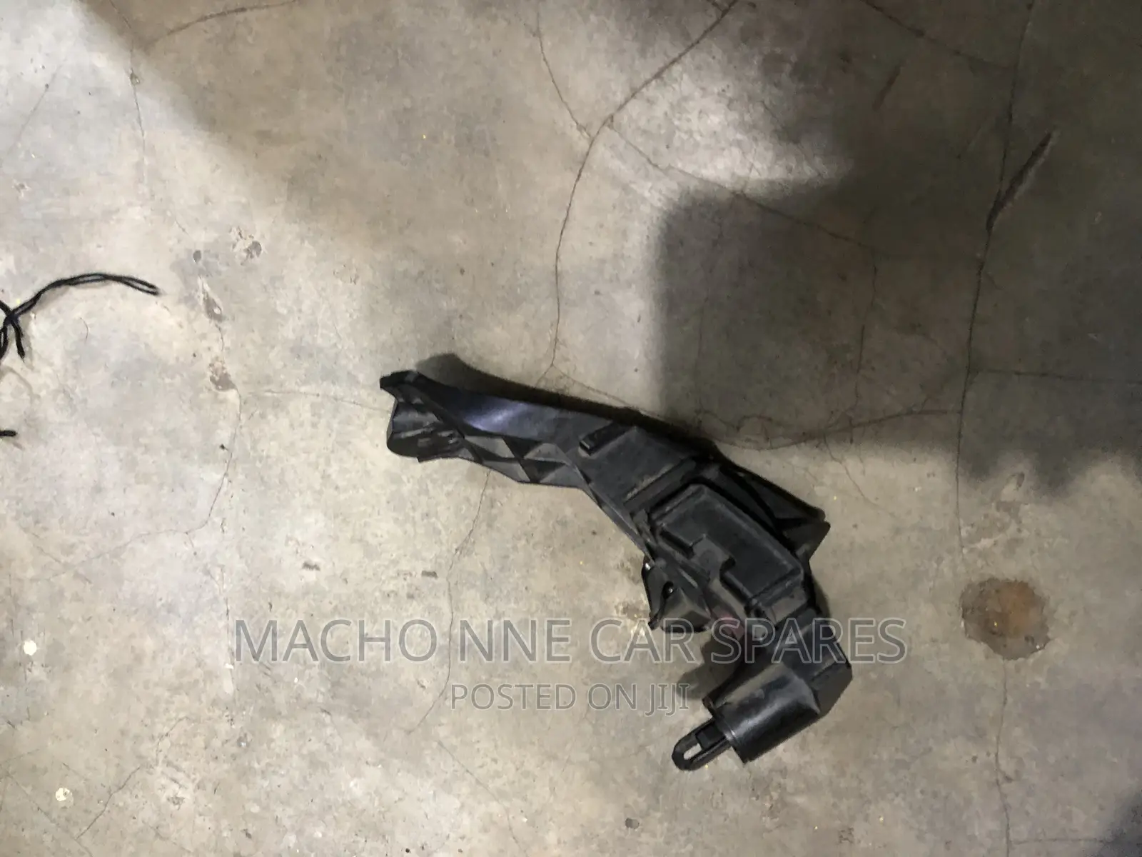 Toyota Rumion 2012rear Bumper Slide