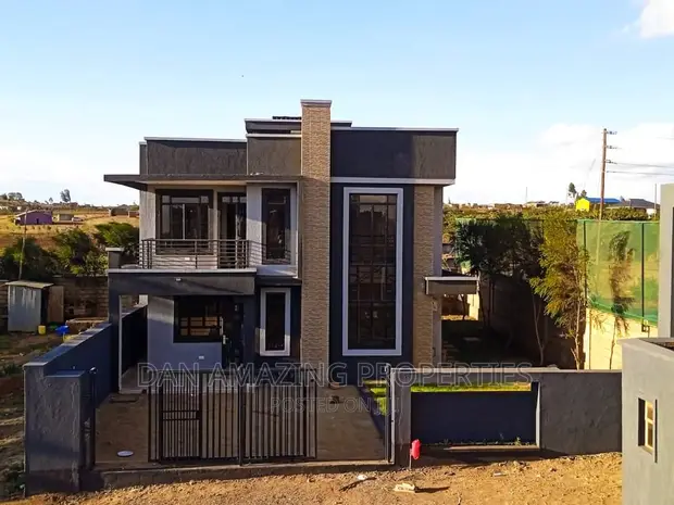 4bdrm Maisonette in Kibiku for sale