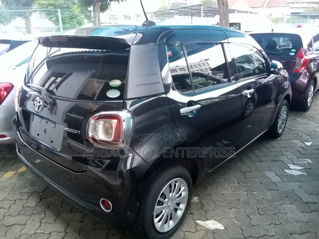 Toyota Passo 1.0 AWD 2016 Matt Black