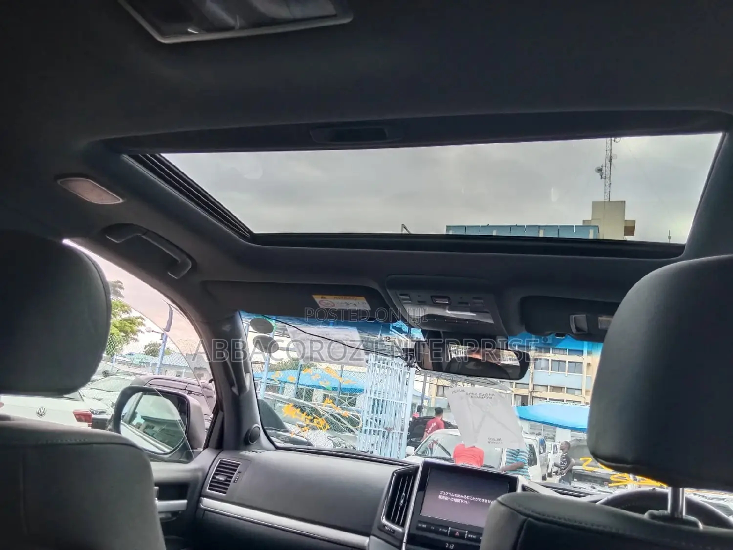 Toyota Land Cruiser 4.6 V8 ZX 2017 Silver