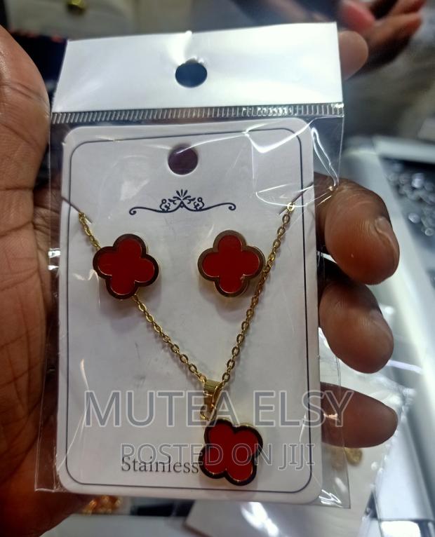 Stainless Red Green Earrings Necklace Set - thumbnail 3
