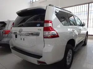 Toyota Land Cruiser Prado 2.8 2017 Ivory