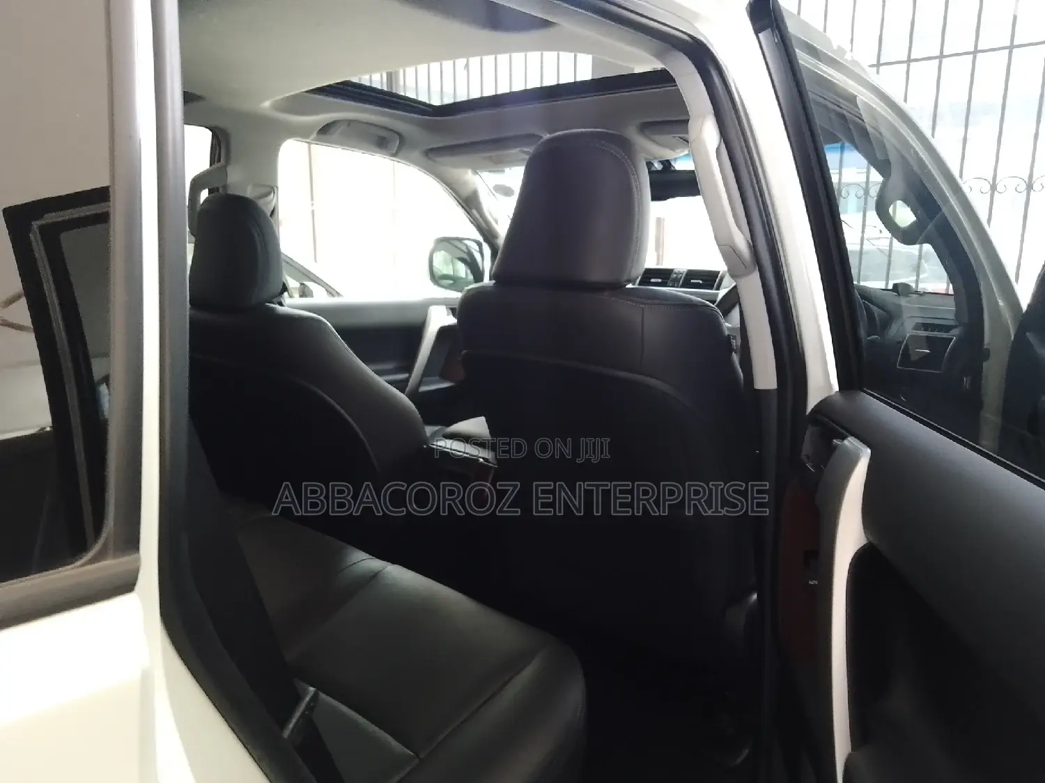 Toyota Land Cruiser Prado 2.8 2017 Ivory
