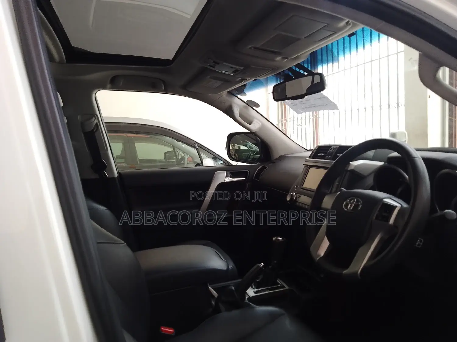 Toyota Land Cruiser Prado 2.8 2017 Ivory