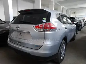 Nissan X-Trail 2.0 Petrol FWD 2016