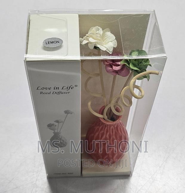 Decorative Flowers Ceramic Vase Reed Diffuser Essential Oil