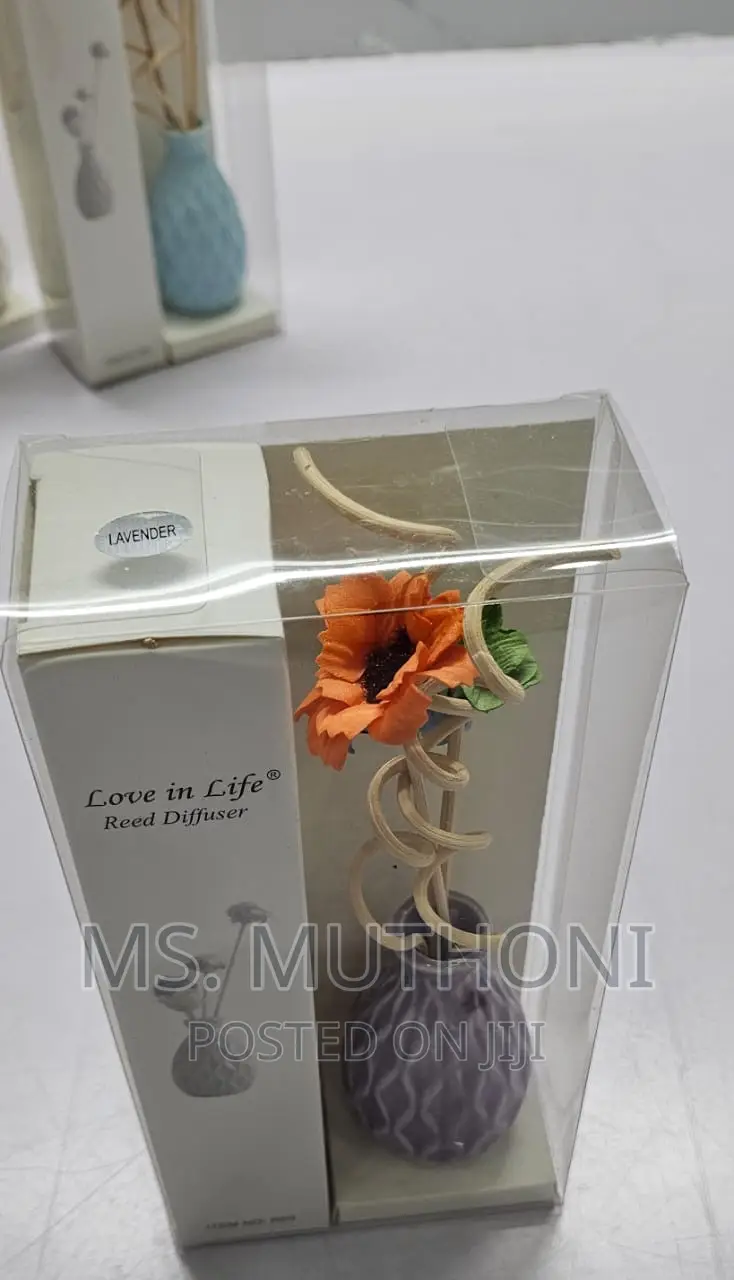 Decorative Flowers Ceramic Vase Reed Diffuser Essential Oil
