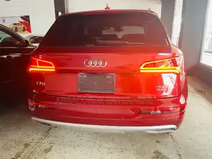 Audi Q5 2018 Red