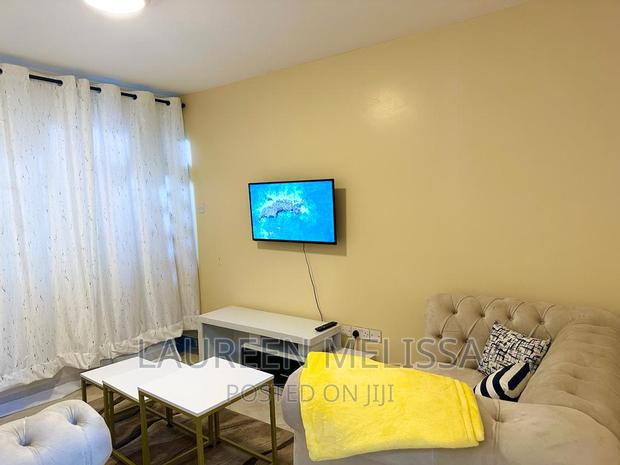 Candy's 2 Bedroom Staycation - thumbnail 7