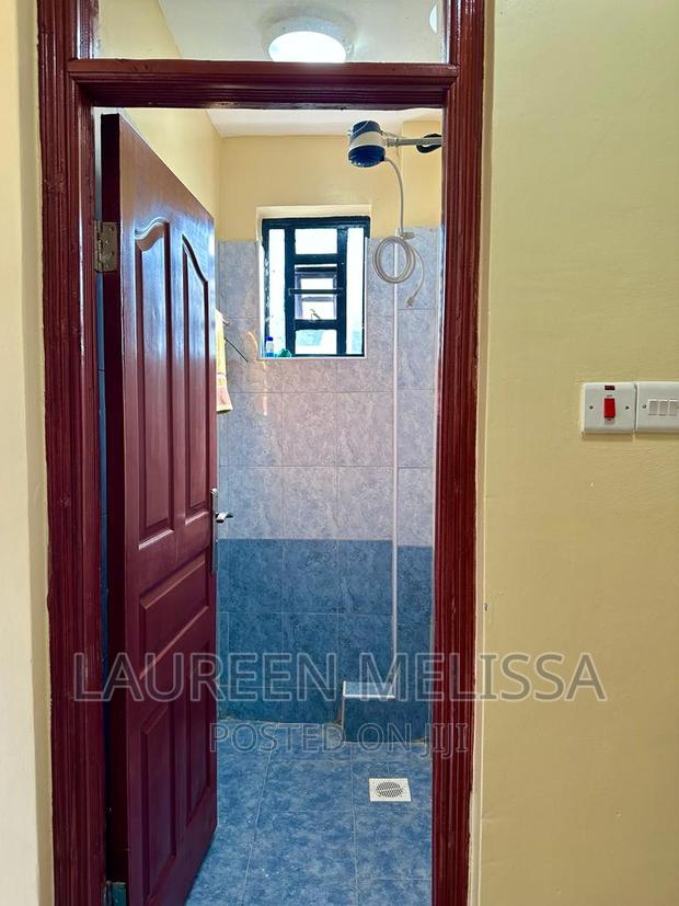 Candy's 2 Bedroom Staycation - thumbnail 10