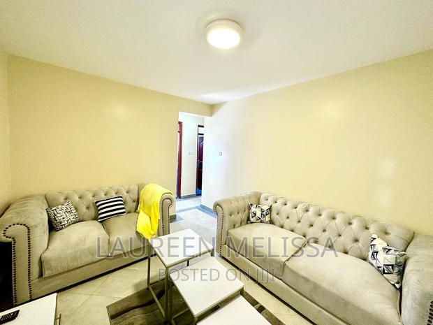 Candy's 2 Bedroom Staycation - thumbnail 15