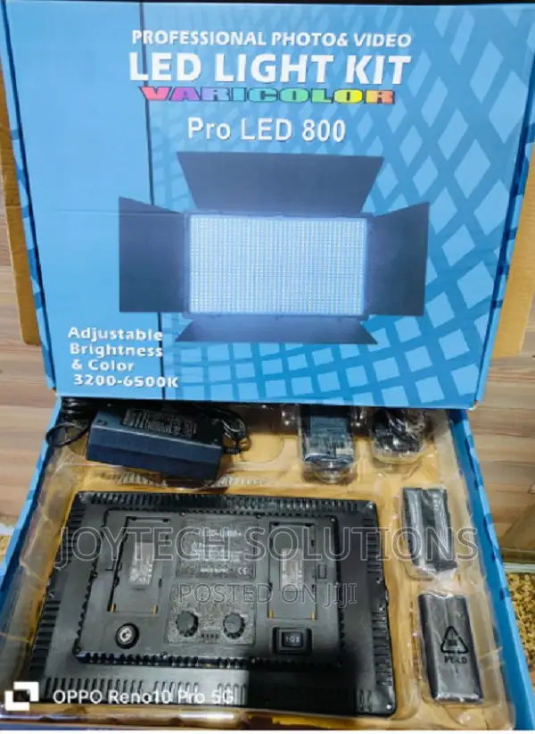 Pro Led 800 Video Light With Charger,Battery and Ac Adapter