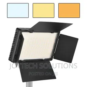 Pro Led 600+ Photo/ Video Light Kit. 2 Batteries $ Chager