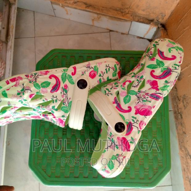 24best Crocks - thumbnail 2