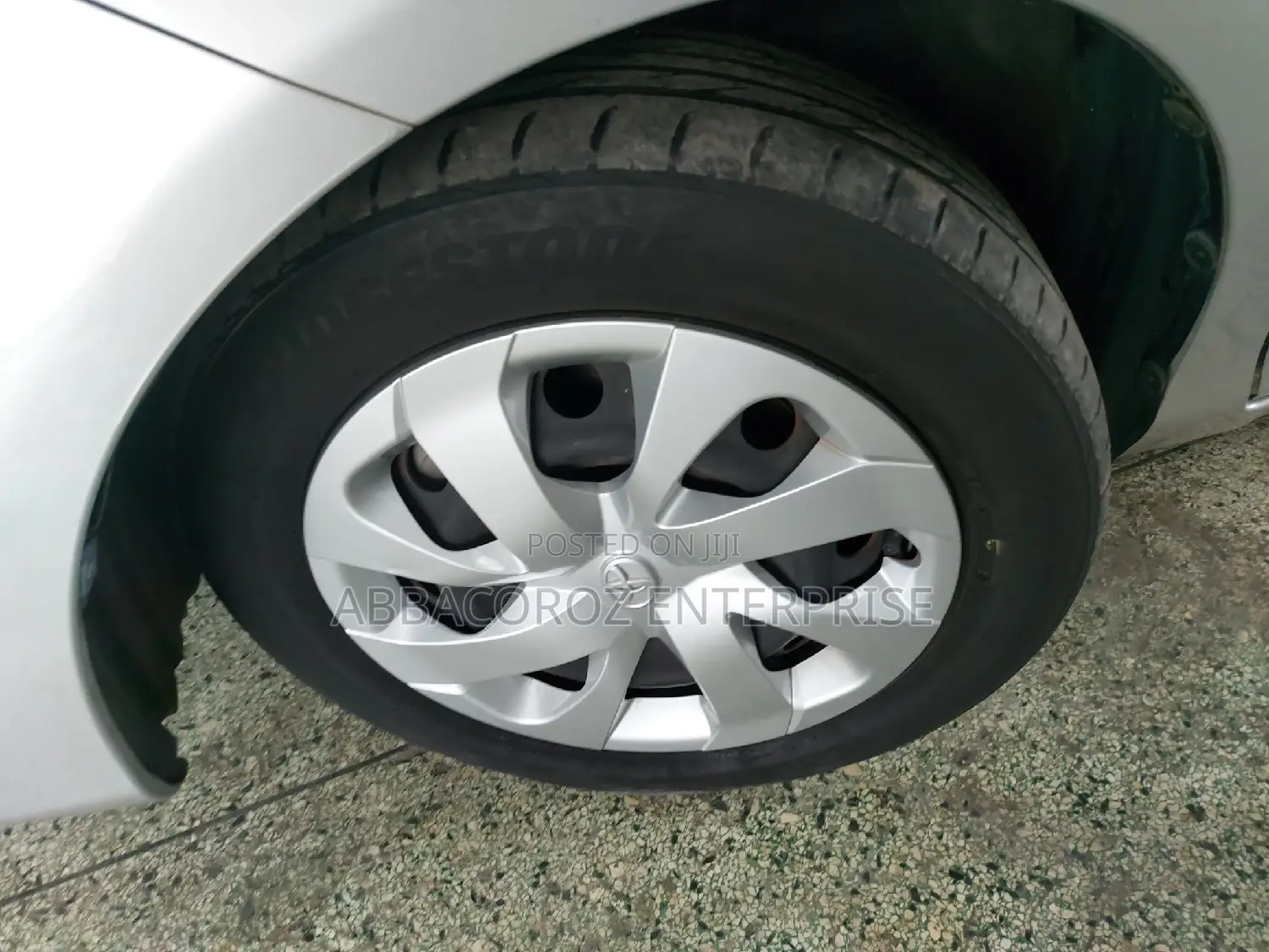 Toyota Sienta 1.5 AWD 2016 Silver