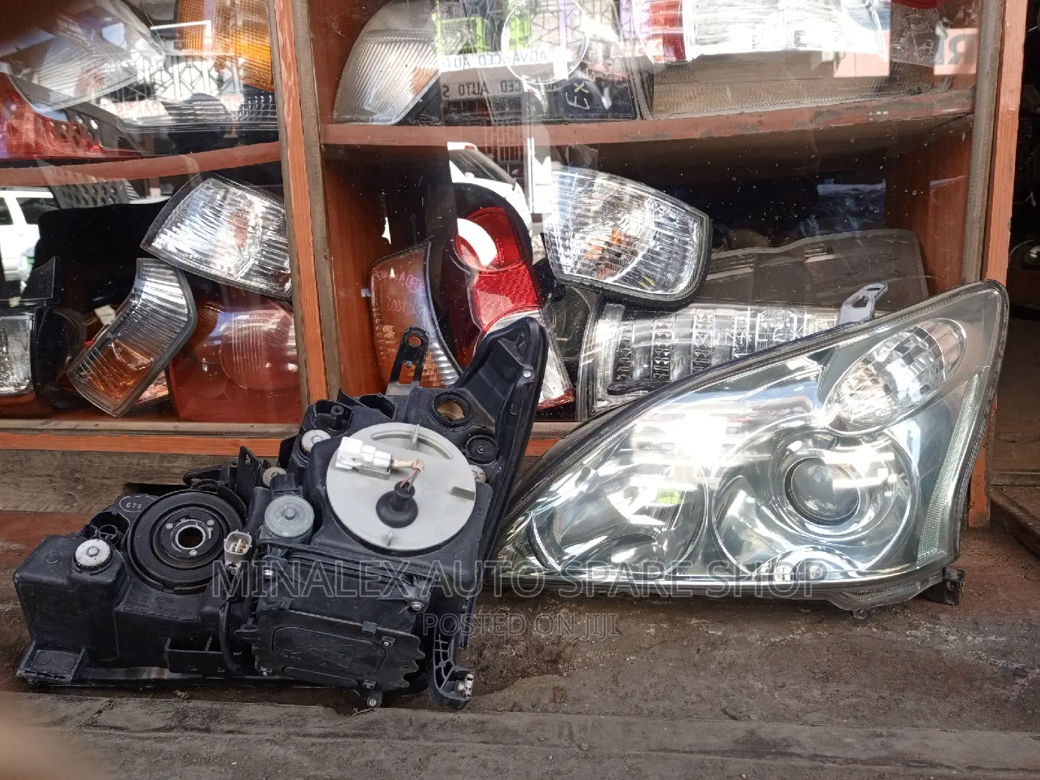 Toyota Harrier Number 4 Zenon Headlights