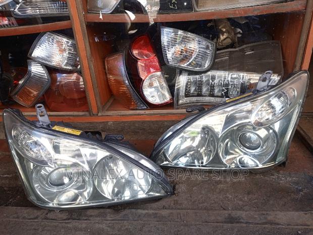 Toyota Harrier Number 4 Zenon Headlights