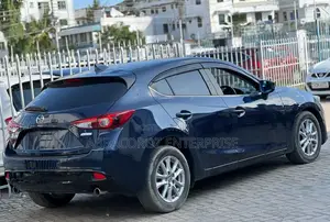 Mazda Axela 2017 Blue