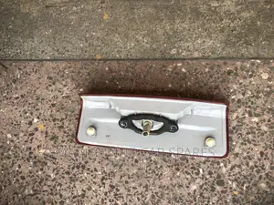 Nissan Wingroad Boot Light