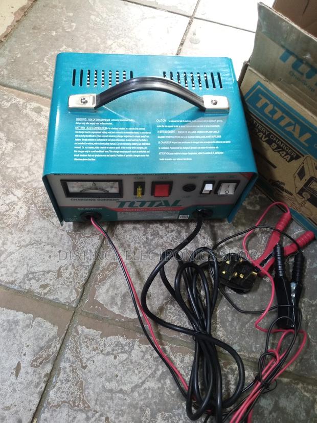 Total Battery Charger 12v/24
