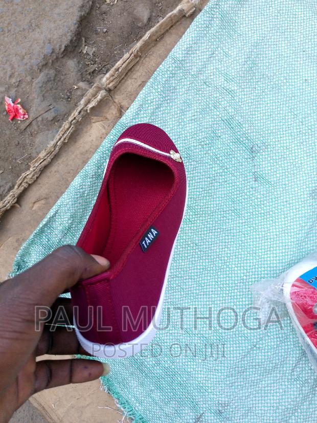 27# Canvas Shoes