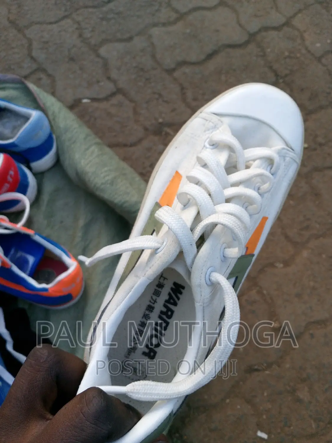 31# Canvas Shoes