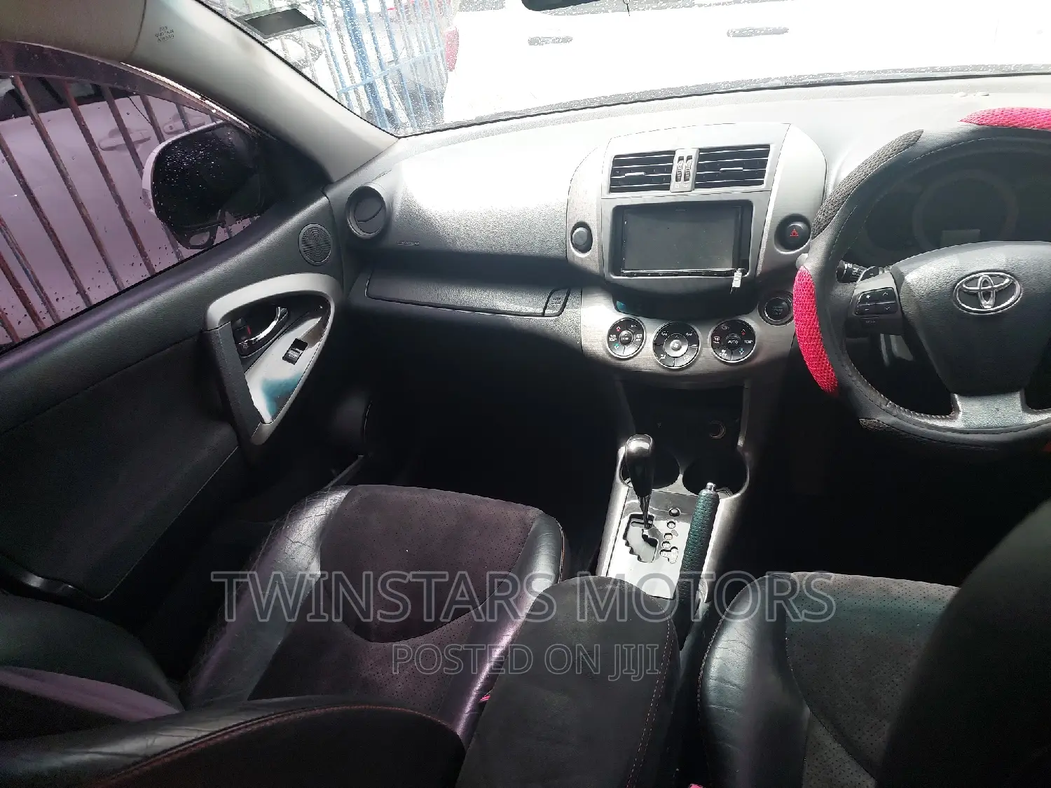 Toyota Vanguard 2013 Pearl