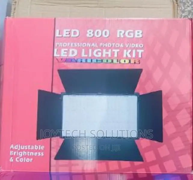 Pro Led 800 Videolight RGB Muitiple Colours With Tripod