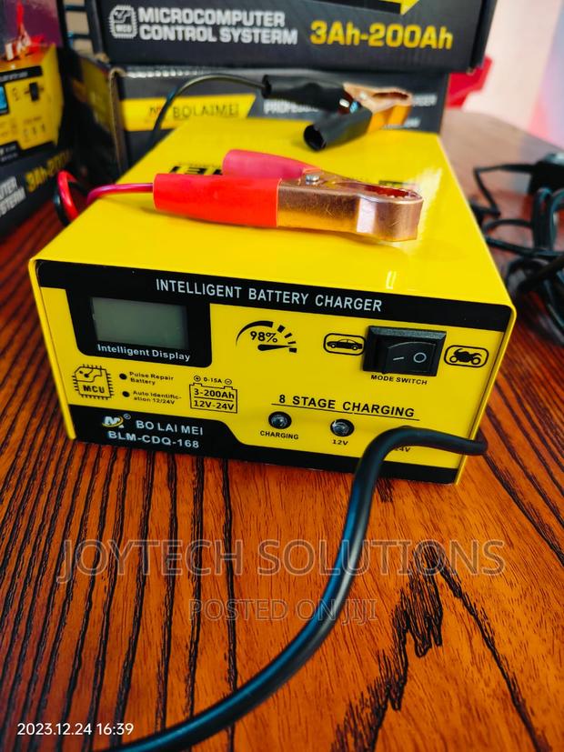 Smart Battery Charging Machine