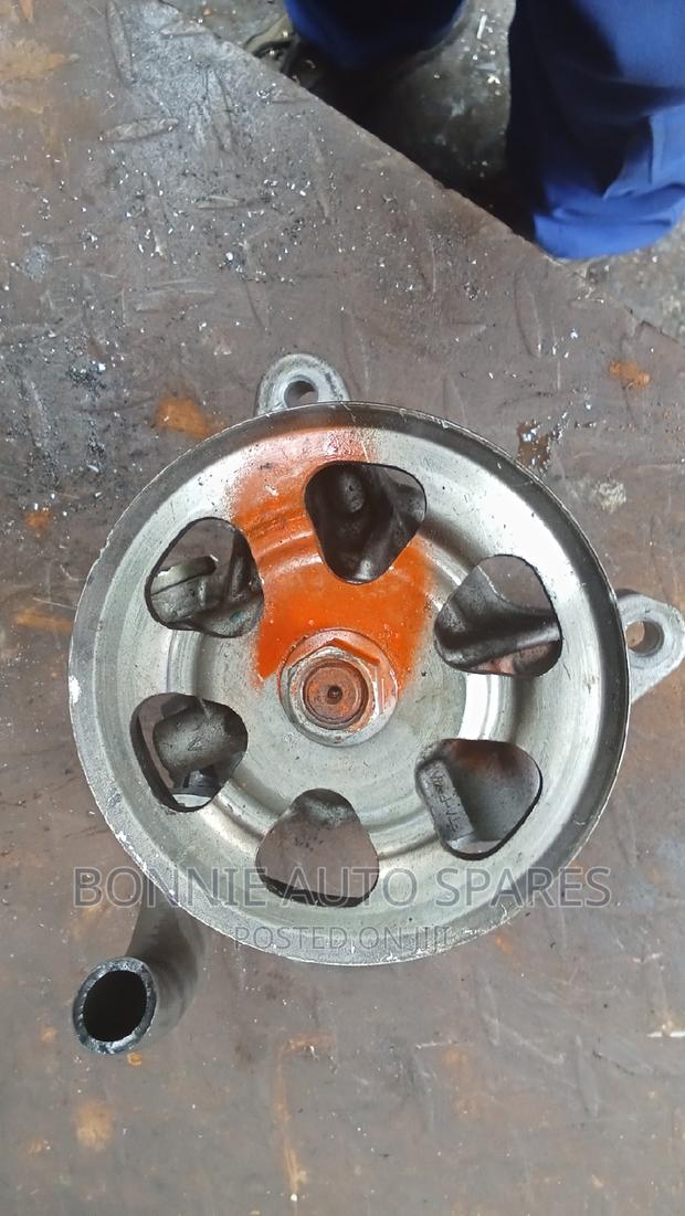 RE4/RD4 Power Steering Pump - main view