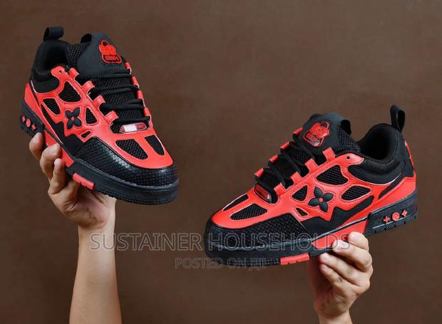 Louis Vuitton Sizes 40-44 - thumbnail 2