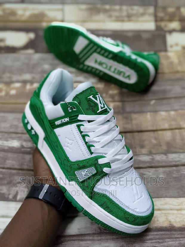 Louis Vuitton Sizes 40-44 - thumbnail 5